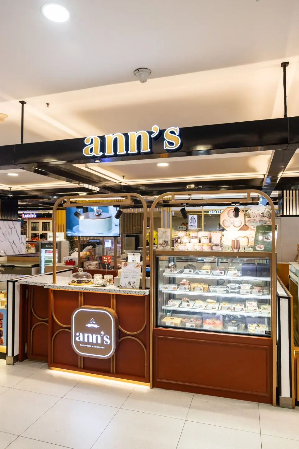 toko kue di plaza senayan